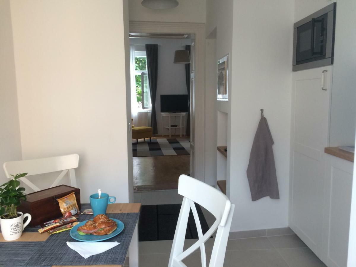 Enjoy Apartman Sopron Exterior photo